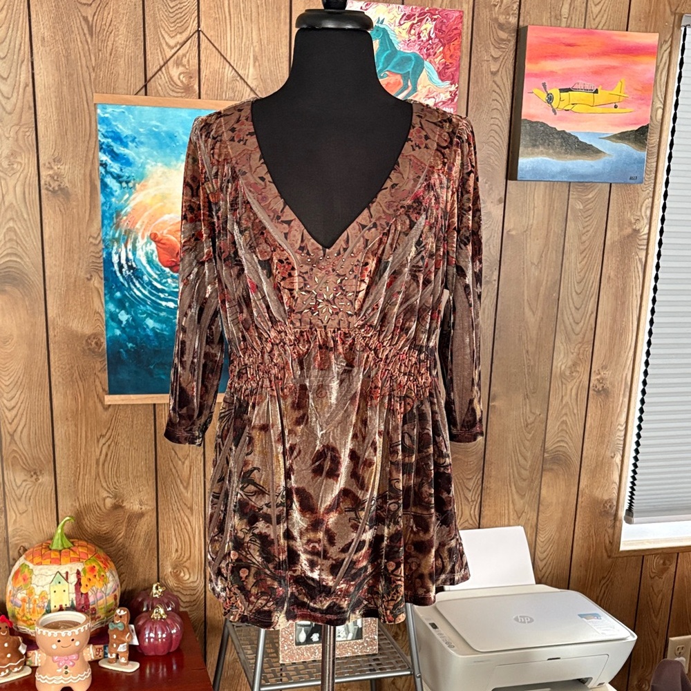 Velvet V-Neck Blouse in Brown and Black